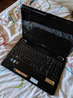 TOSHIBA Satellite L505-13G
