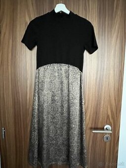 DARUJEM za odvoz: Tehotenské šaty a tričko/tunika