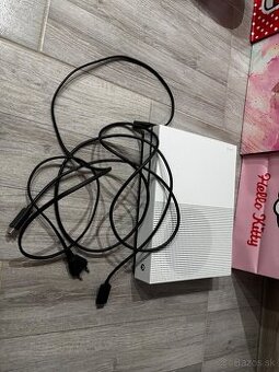 XBOX One S 1 tb