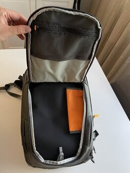 Lowepro Whistler BP 350 AW II sivý