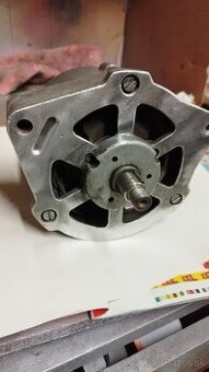 Škoda 105L 120L 130 135 136 Alternátor 14V 55A