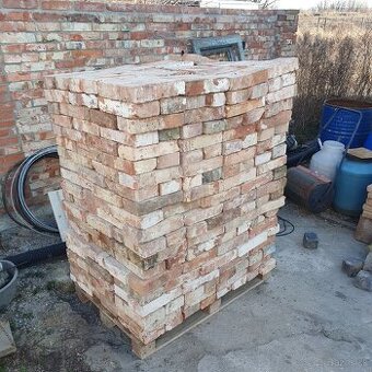 Staré očistené tehly