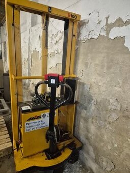 Ručný vysokozdvižný vozík nepojazdný