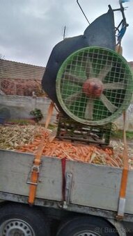 Postrekovač nesený