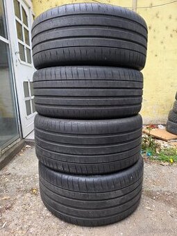 Ponúkame 4 letné pneumatiky Michelin 275/45 R21 a 315/40 R21
