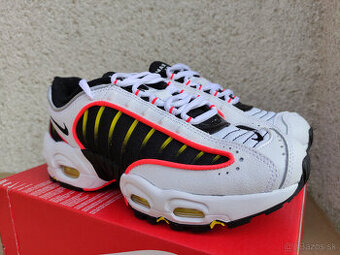 Tenisky Nike Air Max Tailwind, velikost 39