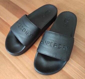 Dámske šľapky Superdry