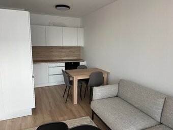 2 izbovy novozariadeny byt Trnava Prudy - blizko centra
