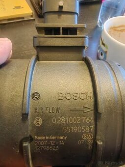 vaha vzduchu bosch 0281002764