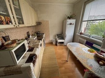 2 Izbový byt s balkónom Topoľčany