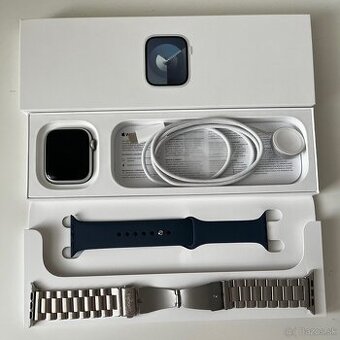 Apple Watch Series 9 (45 mm, Silver)