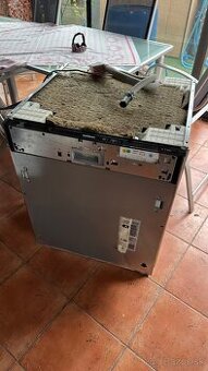 Predam Umyvacku riadu Siemens funkčná ale nezohrieva vodu