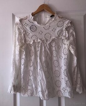 —————-Biela madeirová blúzka Zara, XS/34, 5 E——-—