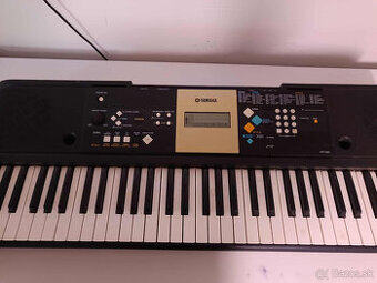 Syntetizator Yamaha 220