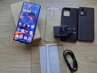 Motorola Edge 30 Fusion, cierny, kryty, skla