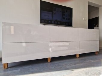 Komoda, biela, leskla