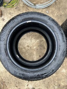 Predám 4x celoročné pneumatiky 215/55 R17