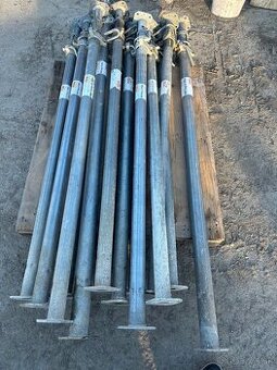 Predám stojky peri 300-12ks, peri 350 -2ks