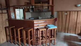 Predám barovy pult z masivu