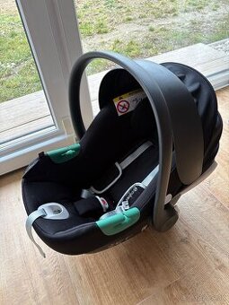 Predám set Cybex vajíčko + isofix základňa