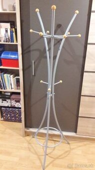 Stojanový vešiak kov - drevo