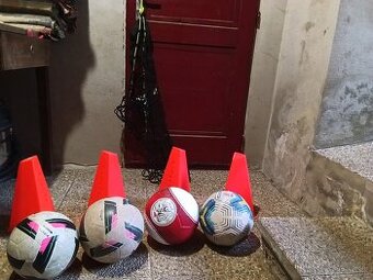 Predám celú sadu na fudbal