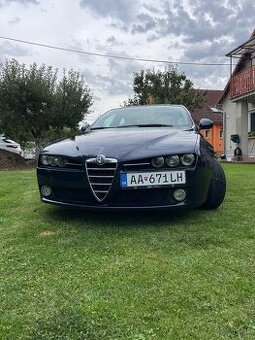 Alfa Romeo 159