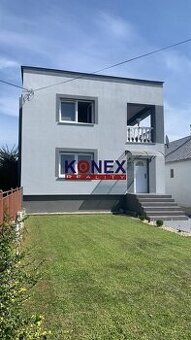 Dva rodinné domy v obci Falkušovce