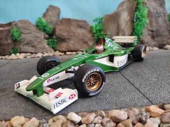 Prodám model 1:18 formule F1 Jaguar R1