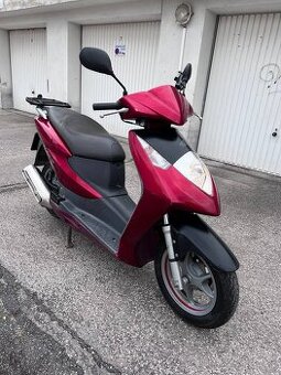 HONDA Dylan 125
