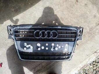 Predná mriežka Audi A4 B8