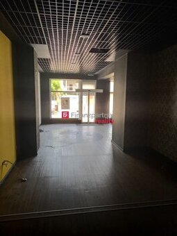 F016-25-KATA  Exkluzívny priestor na prenájom v srdci Štúrov