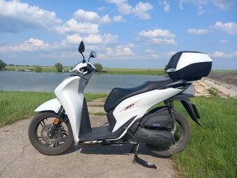 Honda sh 125.  2022