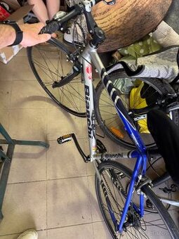 Cestný bicykel Bianchi Nirone – hliníkový rám