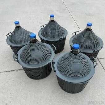 predám demižony 4x 34l a 1x 25l