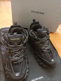 Balenciaga track