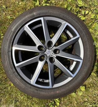 Elektrony FONDMETAL 7600 s pneumatikami TOMKET 225/50 R17