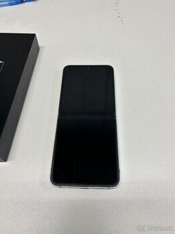 Samsung Galaxy Z Flip6 256GB - Mint