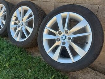 5x112 7Jx17 ET49 - originálne disky ŠKODA model TRIUS