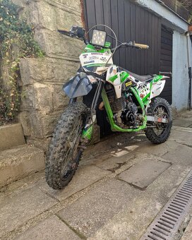 MiniRocket Hurricane 250