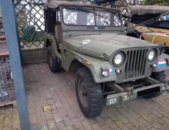 Nekaf M38A1 4x4 – vojenský kabriolet s duší historie