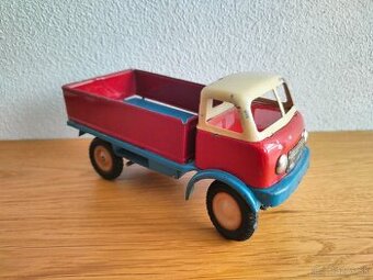 Vzácna plechová hračka– Tatra 805, Tatrasmalt, Omnia