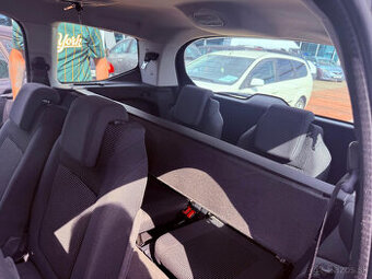 Peugeot 5008 1.6 Turbo Activ 7 miest SK ŠPZ