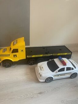 Kamión +policajné auto