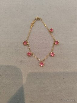 Dámsky náramok z chirurgickej ocele .