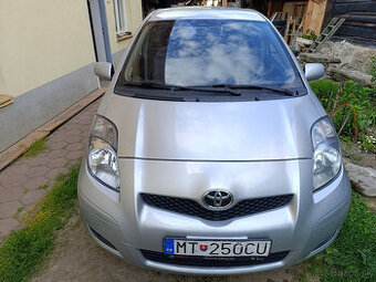 Predám TOYOTA YARIS 1.4D TS