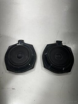 BMW X5 F15 – originálne woofery / podsedadlové OEM