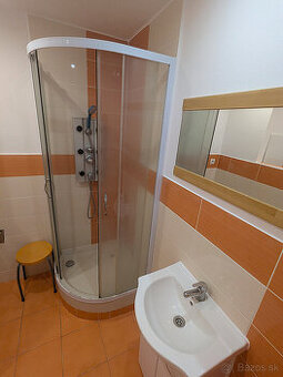 1 izb. Humenská, Terasa, OV, 3p, čiast.upravený, kúpou voľný