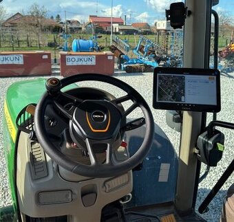 RTK GPS Autopilot do traktora CHCNAV NX 612