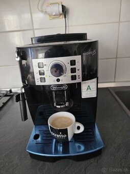Kavovar Delonghi